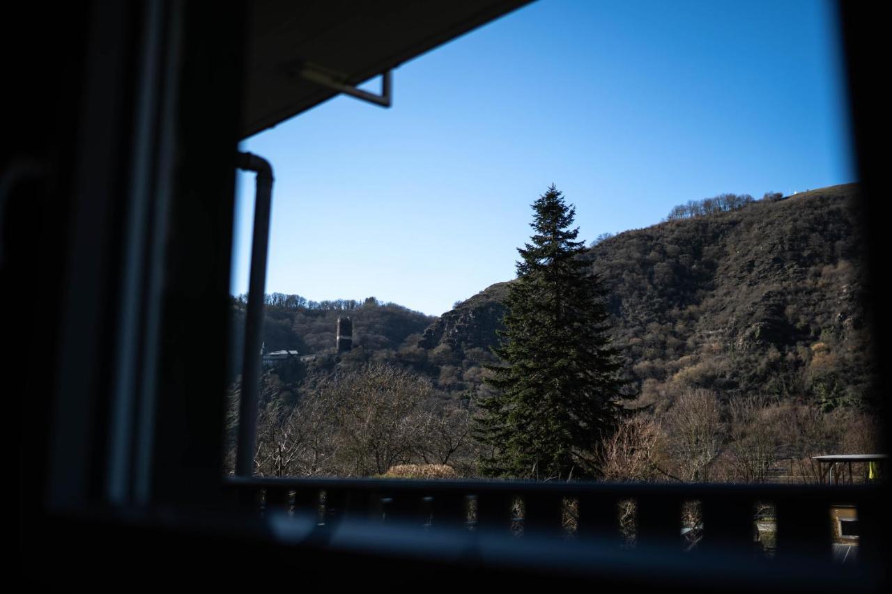 Ferienhaus Leopold Mit Burgblick An Der Mosel ブルゲン エクステリア 写真