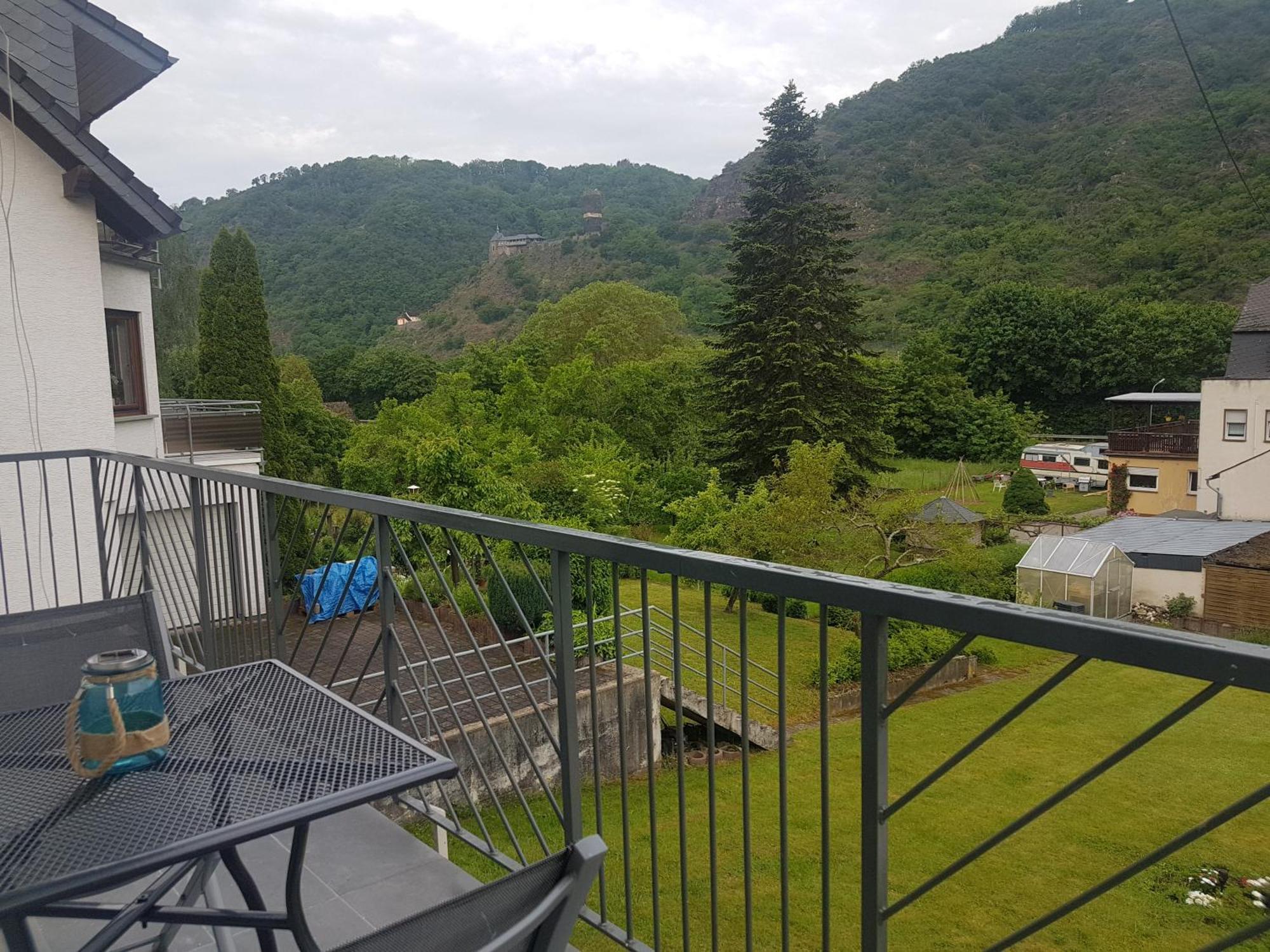 Ferienhaus Leopold Mit Burgblick An Der Mosel ブルゲン エクステリア 写真
